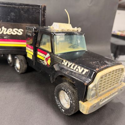 061 | Overnight Express Tractor-Trailer | NYLINT