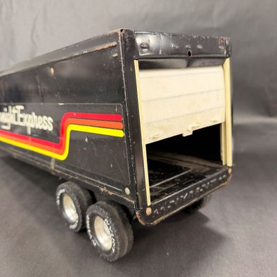 061 | Overnight Express Tractor-Trailer | NYLINT