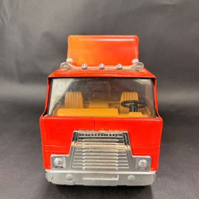 100 | Schneider International Semi-Truck | Ertl