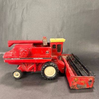 059 | International Axial Flow Combine | ERTL | 1:32