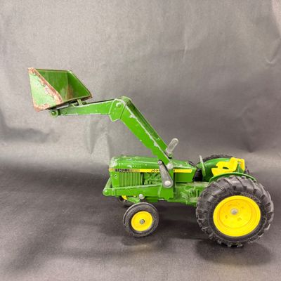 093 | John Deere | Tractor Loader | ERTL