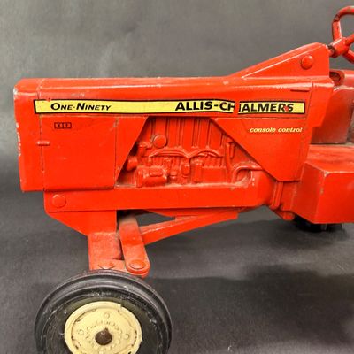 065 | Allis Chalmers Console Control One-Ninety Tractor | Ertl