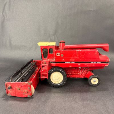 059 | International Axial Flow Combine | ERTL | 1:32