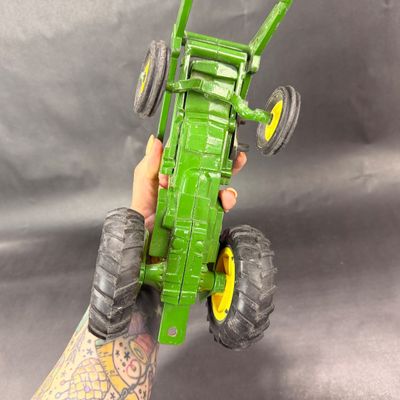 093 | John Deere | Tractor Loader | ERTL