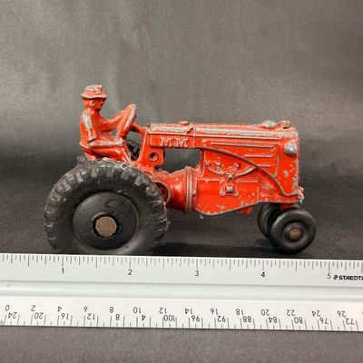 077 | Minneapolis Moline Die Cast Tractor | 1950s