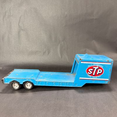 075 | STP Car Hauler | Richard Petty | Ertl