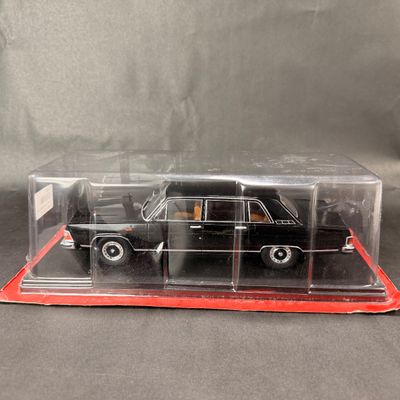 070 | Two Vintage USSR Auto Legends | GAZ-14 & ZIL-117 Limousines