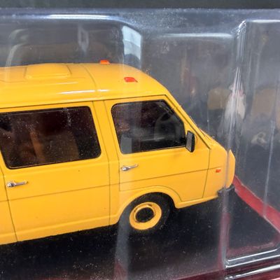 071 | 1976 RAF-22038 Latvia Bus | Hachette | 1:24