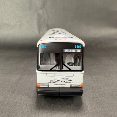 079 | Greyhound Buslines 6060 Bus | CORGI | 1:50