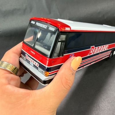 072 | Bonanza Coach Bus | CORGI | 1:50