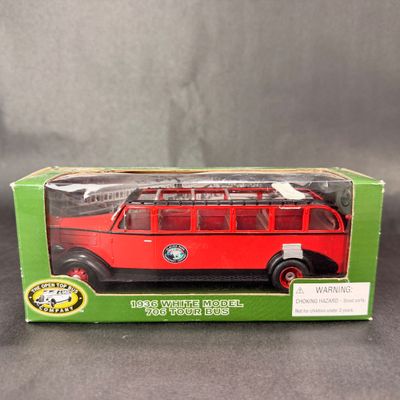 064 | Glacier Park Transport Co. Tour Bus | 1:48