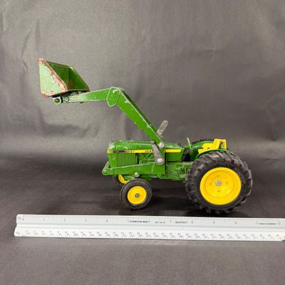093 | John Deere | Tractor Loader | ERTL