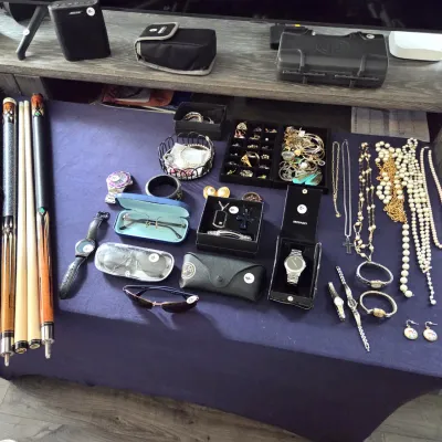 Estate sale photo