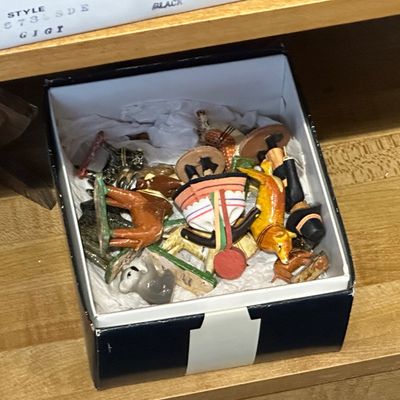 Sale Photo Thumbnail #418