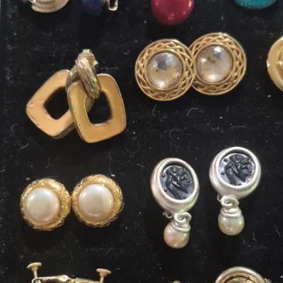 Lot 13 Fashionable Jewelry EARRINGS ~ mostly clip ONS
