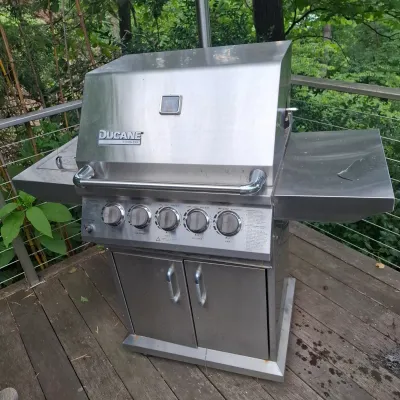 Ducane Propane Grill W/Accessories