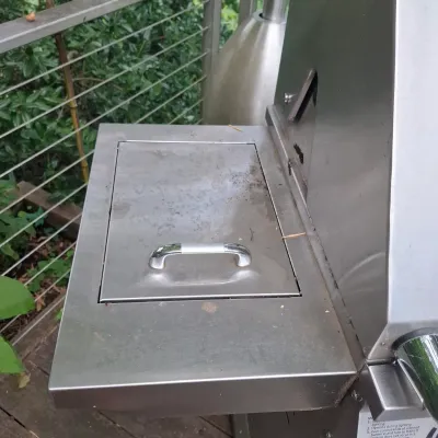 Ducane Propane Grill W/Accessories