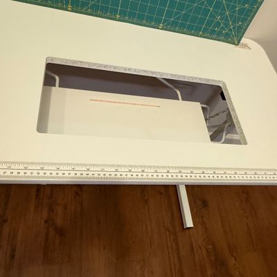 Arrow Gidget I Sewing Table with Olfa Rotary Mat, Ceramic Palette and Brush Holder