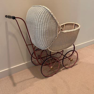 Antique Wicker Baby Doll Carriage