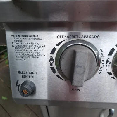 Ducane Propane Grill W/Accessories