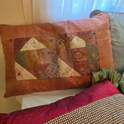 Assortment of Eight Decorative Pillows (BR2-JS)