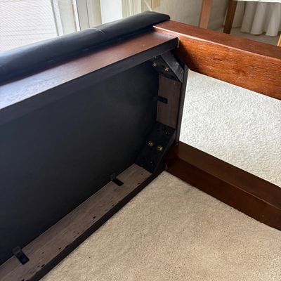 Black Tufted Bench (MBB-SF)