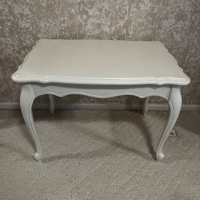 Pair of White End Tables (BL-KA)