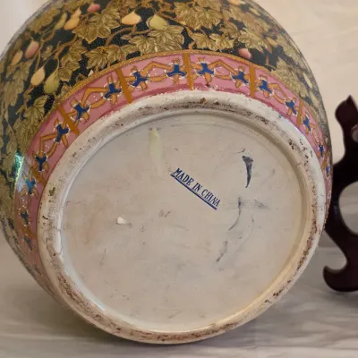 Large Cache Pot w/ Floral & Koi Fish Design and Stand (E-JS)