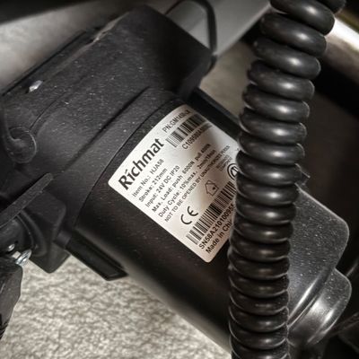 Golden Technologies Cloud Power Lift Recliner (MBB-SF)