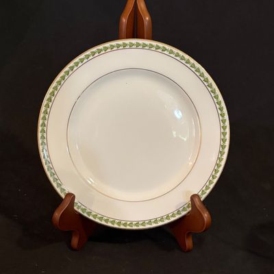 Tressemanes & Vogt Limoges Green Leaf China Pieces (D-SF)
