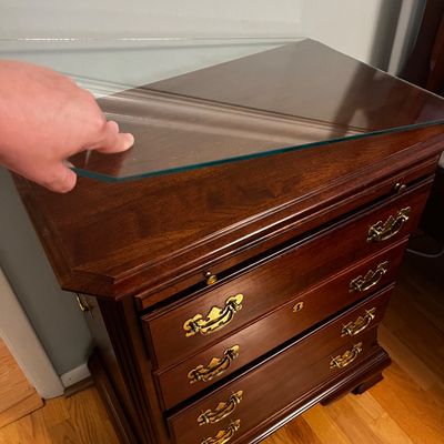 Kincaid Queen Anne Style Nightstands (BR1-KA)