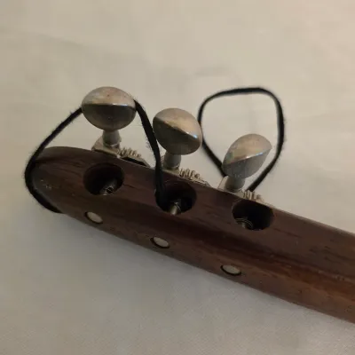 McNally Strumstick (LR-JS)