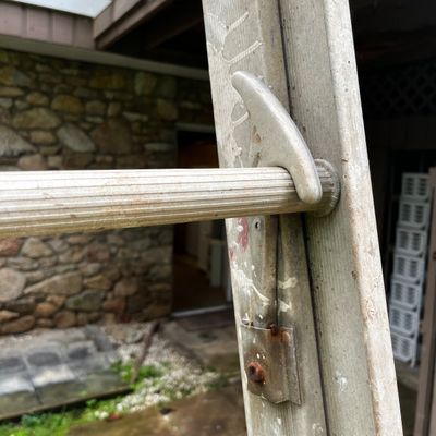 Metal A-Frame & Extension Ladders (S-KA)