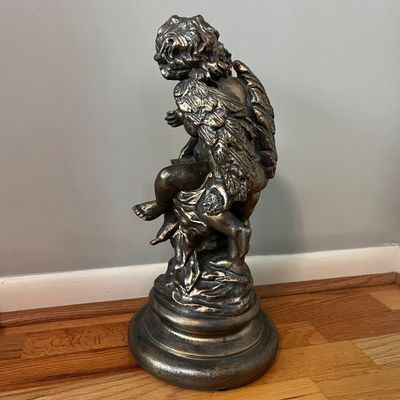 Jaru Chalkware Reproduction "The Confidence" Statue (BR1-KA)