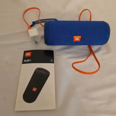 JBL Flip 3 Bluetooth Speaker (LR-JS)