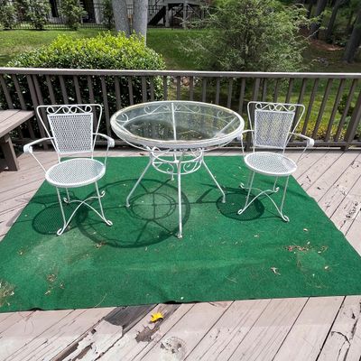 Wrought Iron Table and Chairs (DK-BC)
