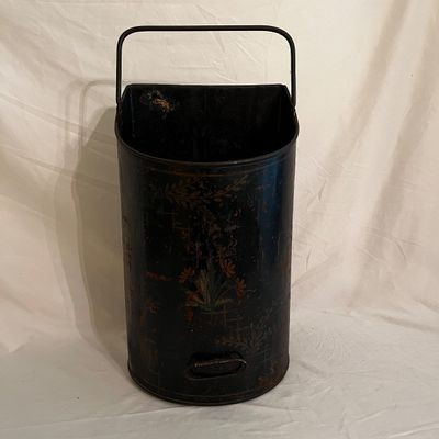 Antique Black Tole Coal Scuttle (LR-KA)