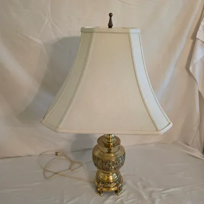 Ornate Brass Table Lamp (LR-JS)