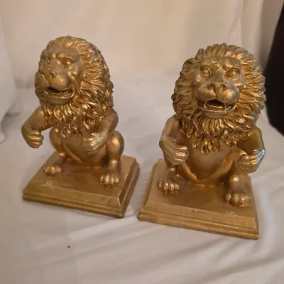 Pair of Brass Candlesticks & Other Decor (D-JS)