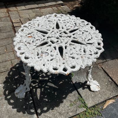 Cast Iron Grapevine Garden Chairs & Table Set (DG-KA)