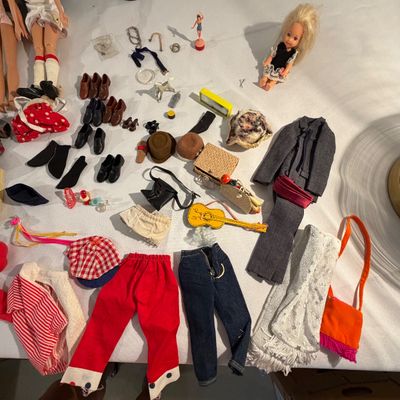 Vintage Barbies and More (G-BC)
