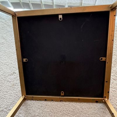 Gold and Black Glass Stand and Oriental Accent Throw Rug (MBB-BC)