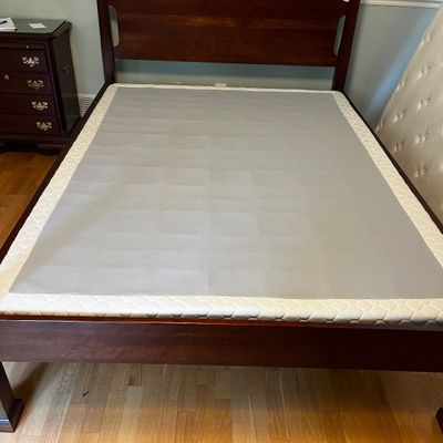 Four Post Queen Bed & Bench (BR1-KA)