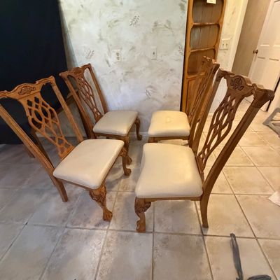Four Chippendale Style Chairs with Claw Feet (K-BC)
