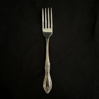 Oneida Bourbon & Kennet Square Stainless Flatware (K-KA)