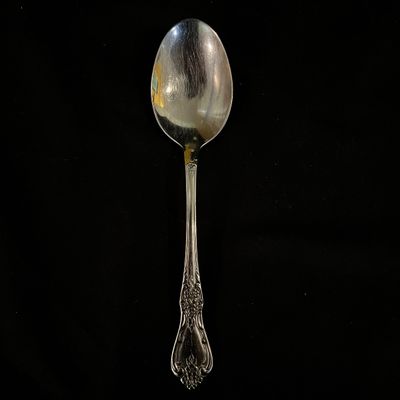 Oneida Bourbon & Kennet Square Stainless Flatware (K-KA)