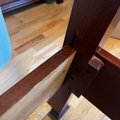 Four Post Queen Bed & Bench (BR1-KA)