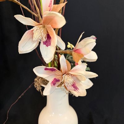 Haegar Ceramic Vase & Assorted Artificial Floral Arrangements (D-SS)