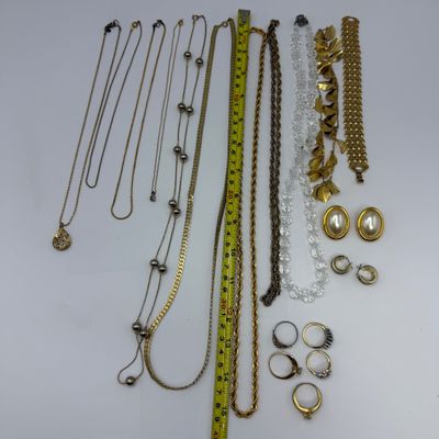 Sparkling Jewelry Collection incl Trifari (ST-SS)
