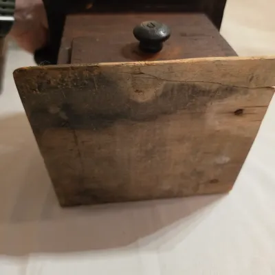 Vintage Decor Items (G-JS)